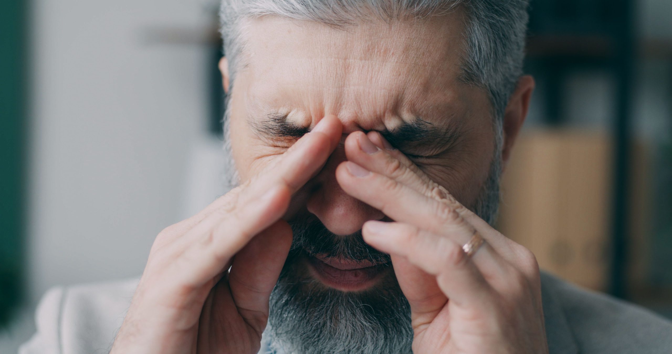 Flashes and Floaters: When to Seek Immediate Care